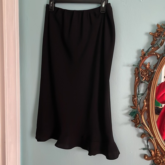 Shin length skirt - Picture 4 of 4